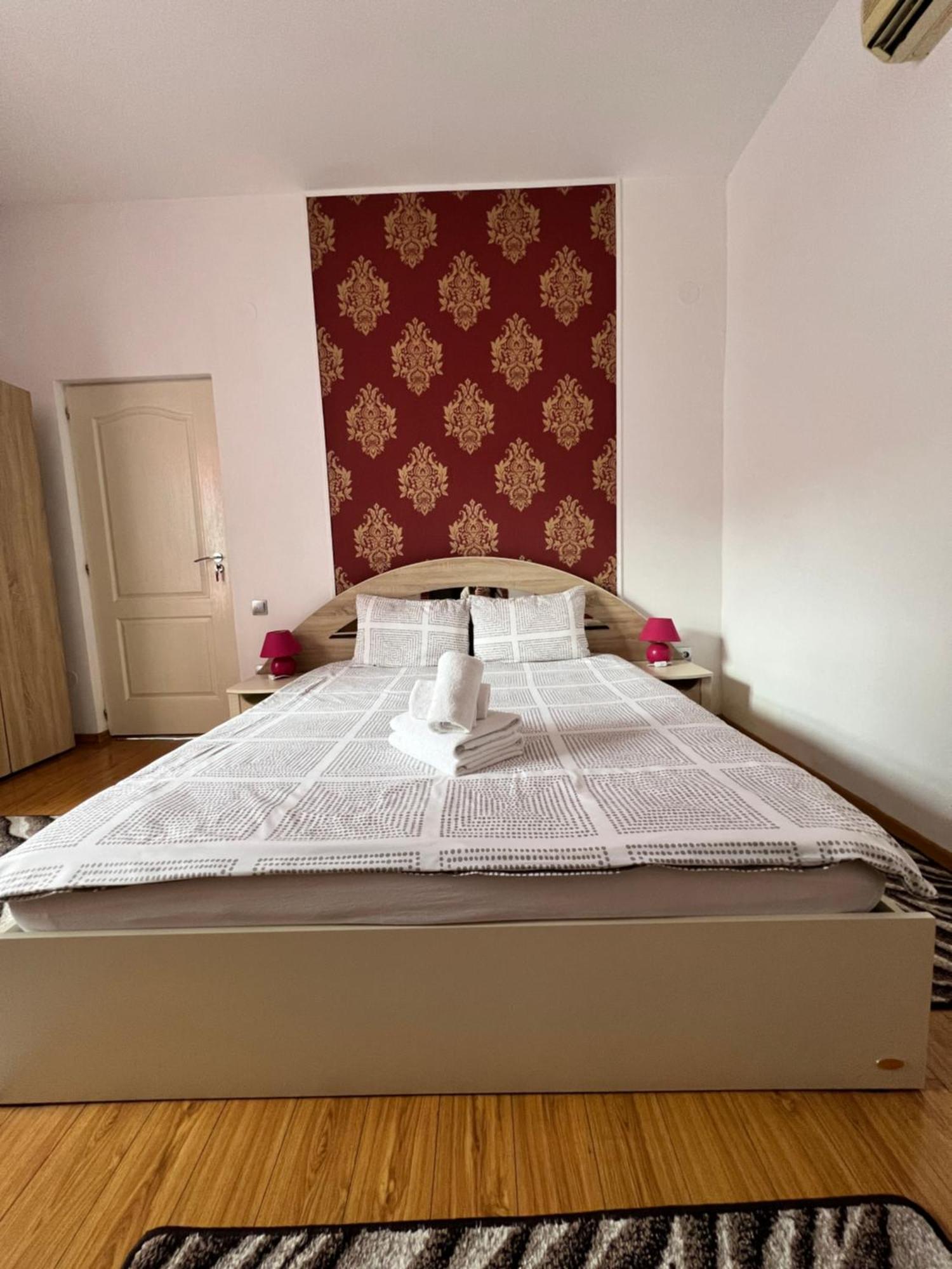 Vio'S Getaway Apartment Sibiu Exterior photo