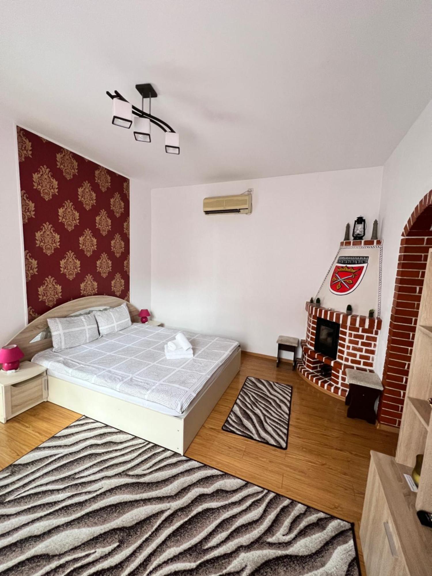 Vio'S Getaway Apartment Sibiu Exterior photo